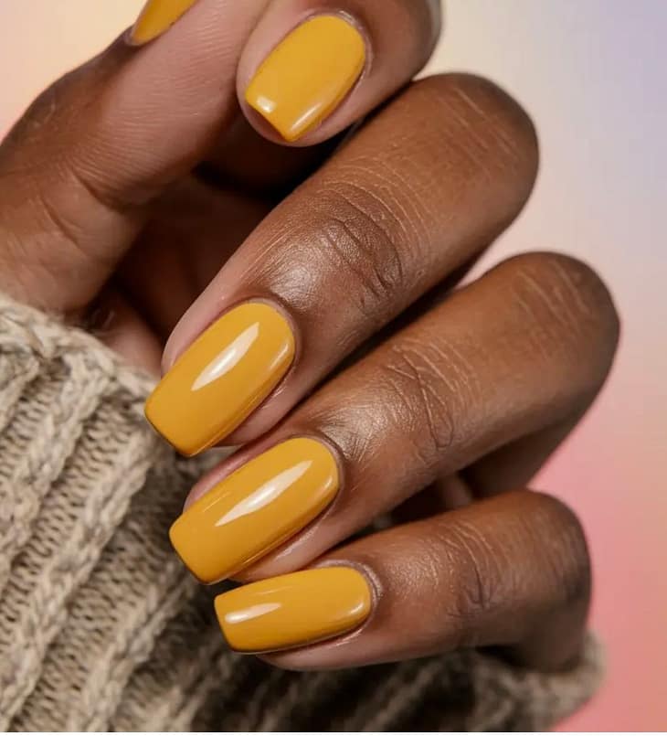 Muted-Mustard-Yellow-Nails.